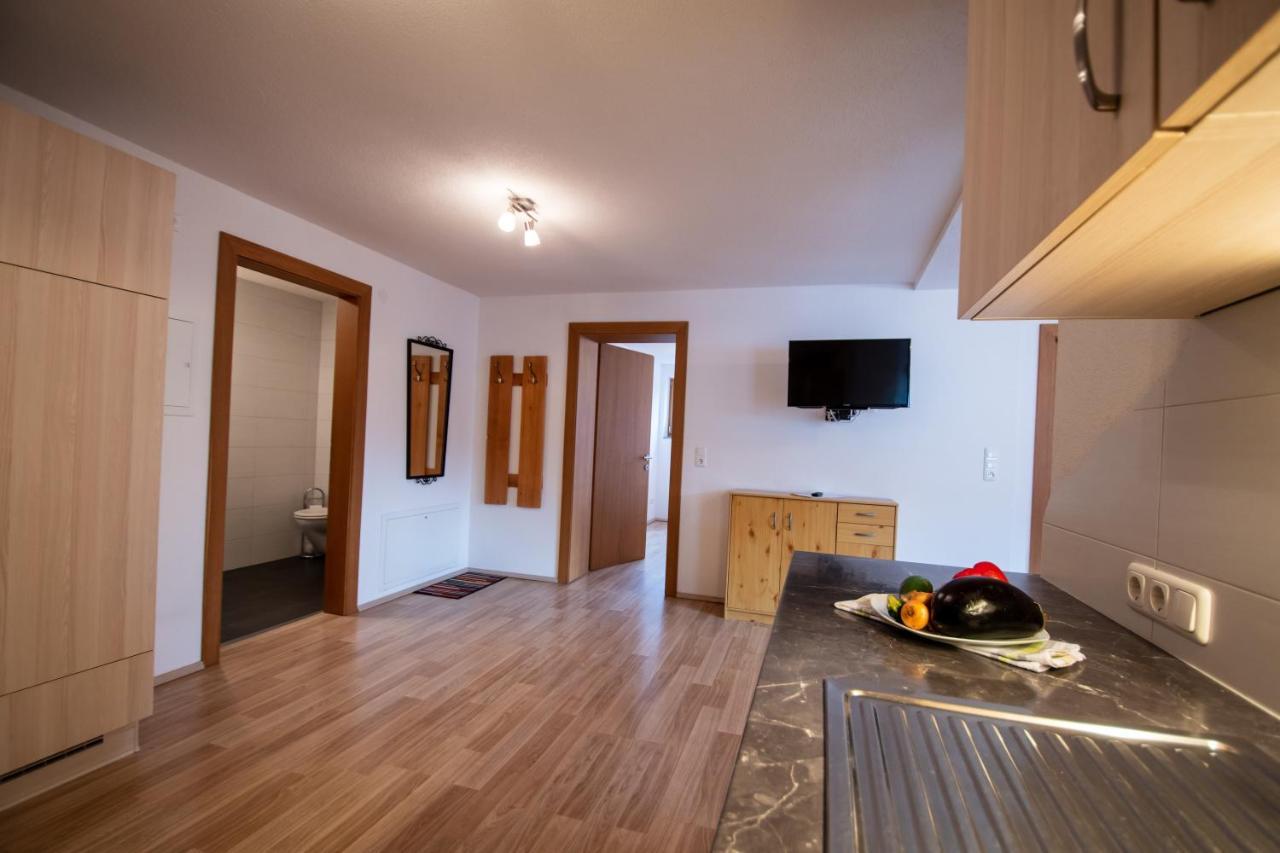 Haus Raggl Daire Landeck Dış mekan fotoğraf