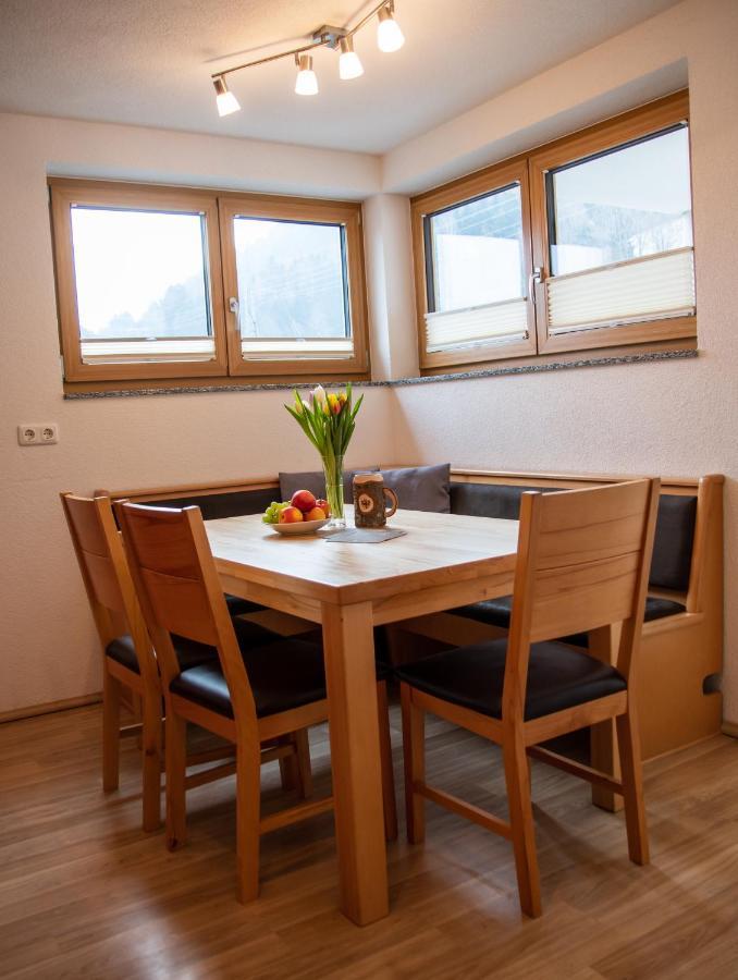 Haus Raggl Daire Landeck Dış mekan fotoğraf